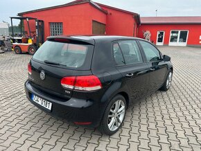 Volkswagen Golf 1,6 TDI 66kw r.v. 2011 - 3