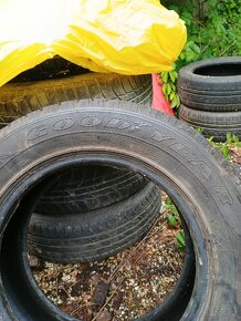 Opel Frontera a jiné pneu  Wrangler na rezervu 215/65R16 - 3