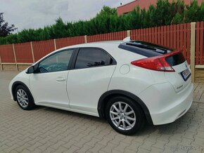 Honda Civic 2.2i-DTEC 110kW Sport - 3