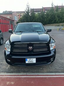 Dodge RAM 1500 - 3