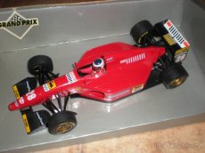 modely F1 1/18 Minichamps, Hotwheels Onyx  - Ferrari,McLaren - 3