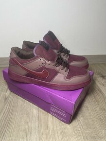 Nike SB Dunk Burgundy Crush - 3