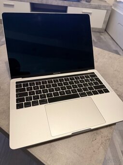 Mackbook pro 2017 - 3