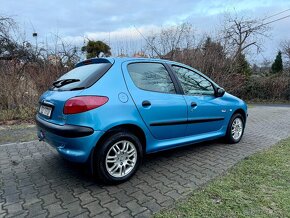 Peugeot 206 1.4HDi 50kW, ČR 1/2003, 1.maj. Klima - 3