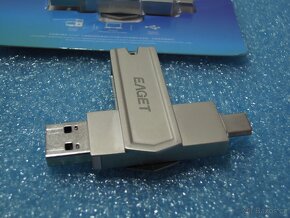 Kovový flash disk EAGET C USB 3.2 vysokorychlostní 2 v 1 64G - 3