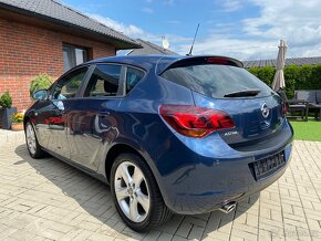 OPEL ASTRA J / 1.4i / 88KW / XENON / LED / 5DVR - 3