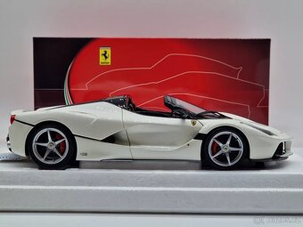 Ferrari LaFerrari Aperta - 1:18 / BBR - 3