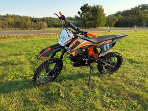 Pitbike Shark 125ccm E-START 4T 17"/14" oranžová nová - 3