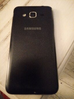 Samsung Galaxy J3 2016 - 3