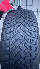 235/55 R18 - 4x zimní Bridgestone 6mm - 3