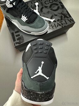 Nike Air Jordan 4 Retro Fear - 3