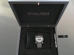 Romain Jerome Moon Invader Chronograph - 3