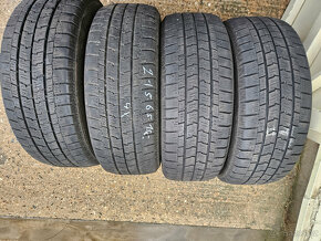 215/65R15C 104/102T UltraGrip  GOODYEAR - 3