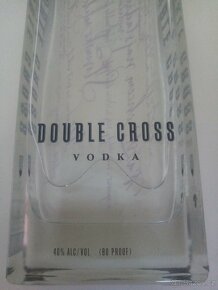 DOUBLE CROSS VODKA 700ML - 3