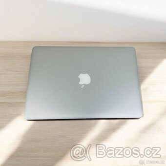 MacBook Air 13-inch, Mid 2013 - 3