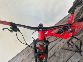 YT Capra 2019 CF PRO vel. L 27,5” 180/160 - 3