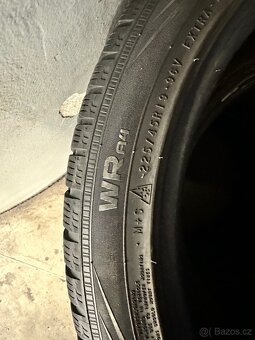 NOKIAN WRA4 225/45R19 - 3