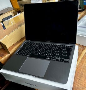 Apple Macbook Air 13'(M1,2021) - 3