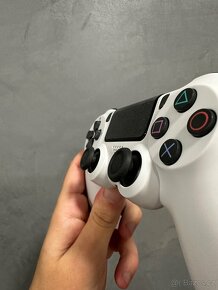 Ovladač na playstation 4 - 3