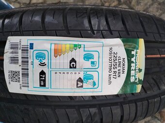 225/55/17C letni pneu NOKIAN 225/55 R17C - 3