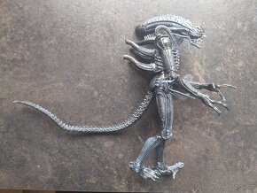 SBĚRATELSKÁ figurka neca  Alien - vetřelec - 3