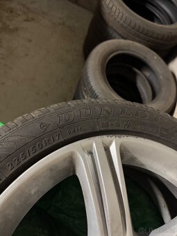 kola BMW F30 225/50 R17 - 3