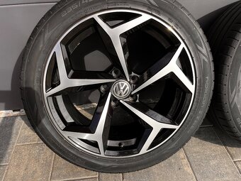 Alu sada VW Passat r-line 235/45 r18 - 3