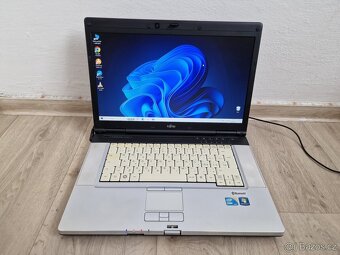 Fujitsu Lifebook na filmy internet kancelářské práce atd - 3