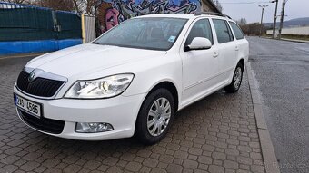 Octavia 2 facelift rok 2012 najeto 155 000km - 3