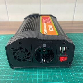 BYGD P1000U - měnič napětí 12V na 230V 1000W - 3