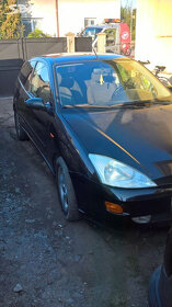 Ford Focus 1,8i zetec na nahradni dily - 3