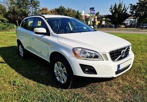 VOLVO XC60 2.4 D5 AWD MANUÁL 120KW SERVISKA VOLVO - 3