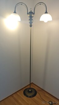 Lustr, stojací lampa, dvě nástěnná světla - 3