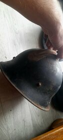 Stará hasičská helma s hřebenem - 3