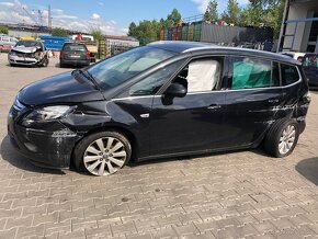 Opel Zafira č. 10582 - 3