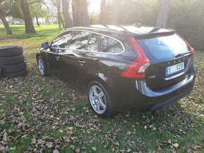 VOLVO V60 D4 120 kW pravidelný servis - 3