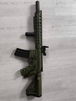 CG 16 Predator - full up airsoft - 3