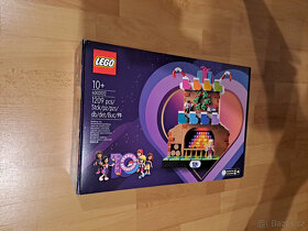 Lego Friends 4002022 10 Years of Friendship - 3