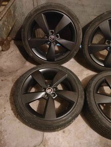 4ks alu disky orig. Škoda 5x100 R17 pneu 6mm - 3