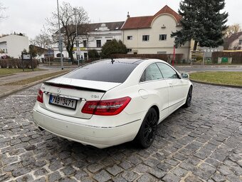 Mercedes-Benz Třídy E, E Coupe 350 CDi - 3