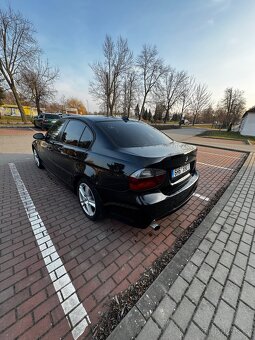 BMW E90 318d 90kw - 3