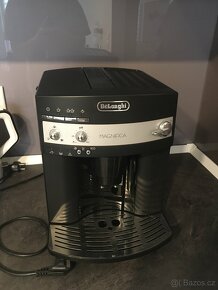 DeLonghi ESAM 3000.B - Super stav - 3