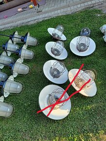 Lampa,industriální světlo,světlo,tovární světlo,osvětlení. - 3