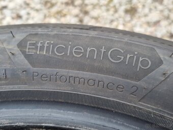 Téměř nové letní pneu Goodyear EfficientGrip 205/50/17 - 3