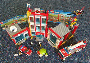 Lego City 60110 - Hasičská stanice. - 3