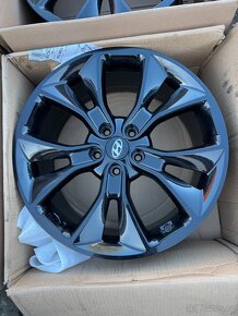 ORIGINÁL Alu Hyundai i3ON R19, 5x114.3 - TOP STAV - 3