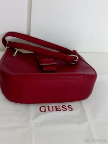 Guess - secondhand. - 3