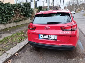 Hyundai i30 kombi,32.141 km,1.majitel - 3