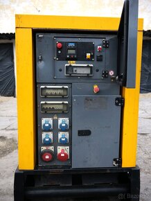 Pouzita elektrocentrala SDMO R66 60kVA 48kW - 3