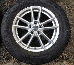 Zimní kola 17"5X114,3 Pneu Nokian 235/65 R17 Mitsub Renault - 3